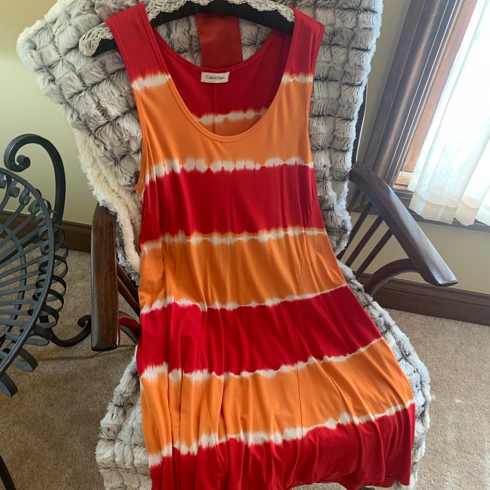 CALVIN KLEIN SLEEVELESS DRESS SIZE M/L